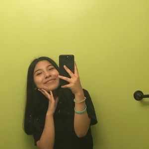 Meet your Posher, Fernanda